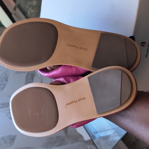 Hush Puppies Women's Emily Toepost Slipper, Very Berry Leather - Picture 7 of 7